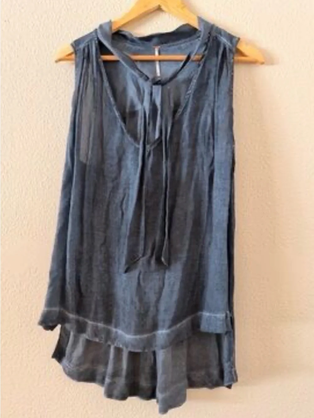 Free People Sleeveless Tie-Neck Women's Top in Blue